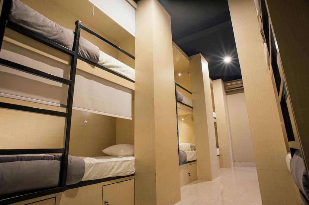 Bedplus Backpacker Kuta Legian  Room photo